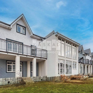 Объявление Дом, 220м2, 3 эт, 3 сот.