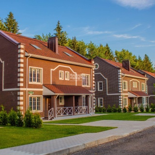 Объявление Дом, 180м2, 3 эт, 3 сот.