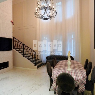 Объявление Дом, 250м2, 2 эт, 10 сот.