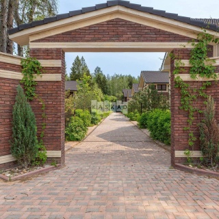 Объявление Дом, 300м2, 2 эт, 12.5 сот.