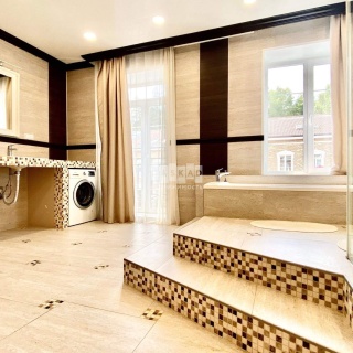 Объявление Дом, 135м2, 3 эт, 1.54 сот.