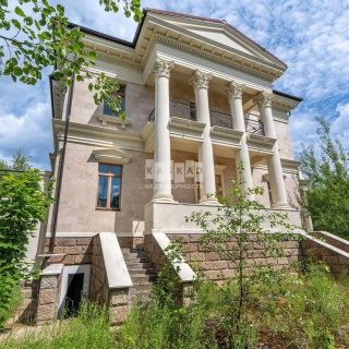 Объявление Дом, 680м2, 2 эт, 35 сот.