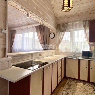 Объявление Дом, 200м2, 2 эт, 16 сот.