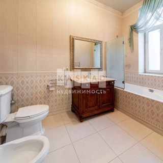 Объявление Дом, 350м2, 3 эт, 10 сот.