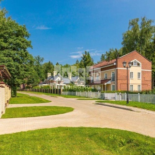 Объявление Дом, 160м2, 3 эт, 6 сот.