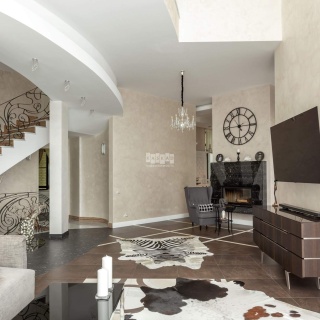 Объявление Дом, 500м2, 3 эт, 25 сот.