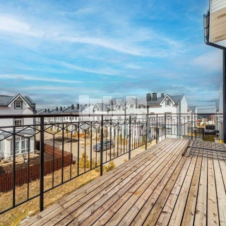 Объявление Дом, 220м2, 3 эт, 3 сот.