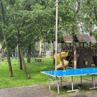 Объявление Дом, 180м2, 3 эт, 1 сот.