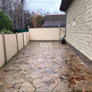 Объявление Дом, 235м2, 3 эт, 6 сот.