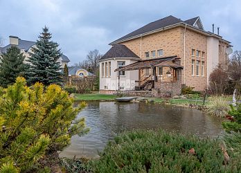 Объявление Дом, 500&nbsp;м&sup2;, 2 эт., 18 сот.