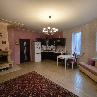 Объявление Дом, 235м2, 3 эт, 6 сот.