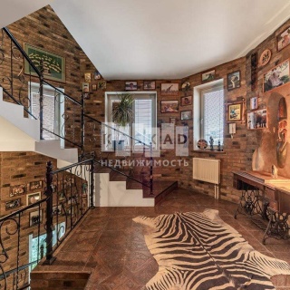 Объявление Дом, 380м2, 4 эт, 8 сот.