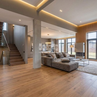 Объявление Дом, 700м2, 2 эт, 15 сот.