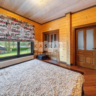 Объявление Дом, 300м2, 2 эт, 37 сот.