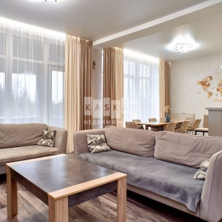 Объявление Дом, 300м2, 3 эт, 6 сот.