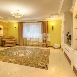 Объявление Дом, 500м2, 3 эт, 10 сот.