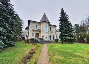 Объявление Дом, 587.2&nbsp;м&sup2;, 4 эт., 14.999 сот.