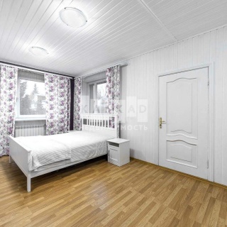 Объявление Дом, 300м2, 3 эт, 14 сот.