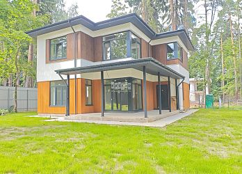 Объявление Дом, 200&nbsp;м&sup2;, 2 эт., 6 сот.