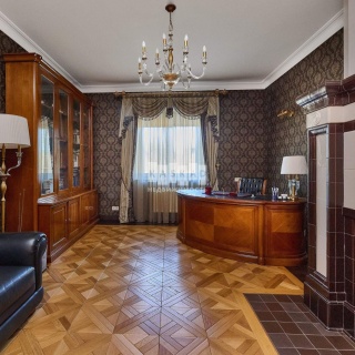 Объявление Дом, 650м2, 3 эт, 22 сот.