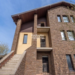 Объявление Дом, 500м2, 3 эт, 10 сот.