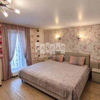 Объявление Дом, 200м2, 3 эт, 6 сот.