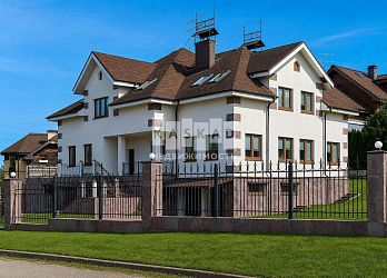 Объявление Дом, 650&nbsp;м&sup2;, 3 эт., 22 сот.