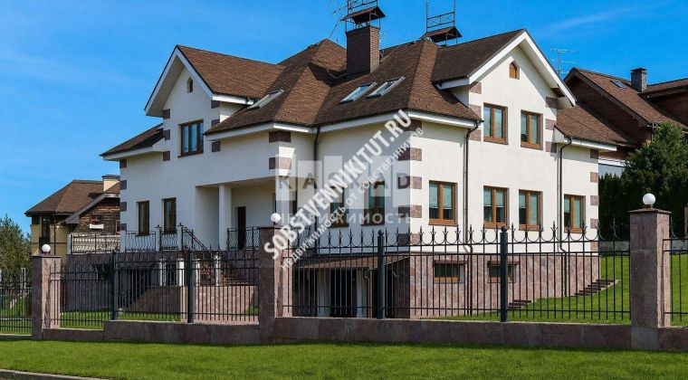 Объявление Дом, 650м2, 3 эт, 22 сот.