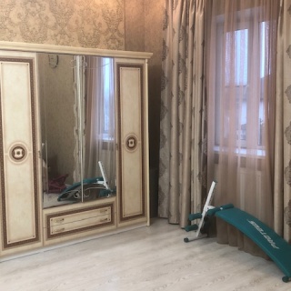 Объявление Дом, 390м2, 3 эт, 10 сот.