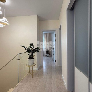 Объявление Дом, 200м2, 2 эт, 10 сот.