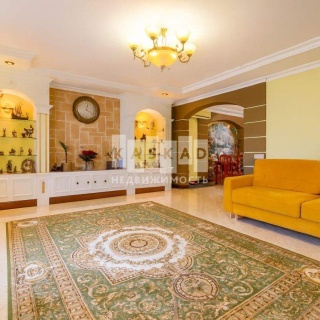 Объявление Дом, 500м2, 3 эт, 10 сот.