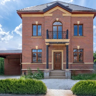 Объявление Дом, 174.6м2, 2 эт, 4 сот.