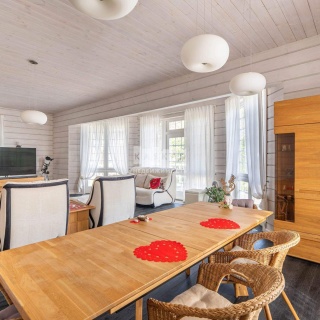 Объявление Дом, 400м2, 2 эт, 20 сот.