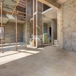 Объявление Дом, 450м2, 2 эт, 10 сот.