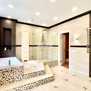 Объявление Дом, 135м2, 3 эт, 1.54 сот.