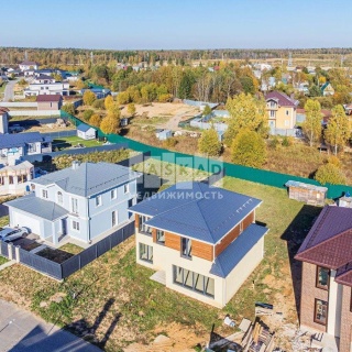 Объявление Дом, 230м2, 2 эт, 10 сот.