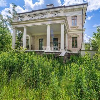 Объявление Дом, 680м2, 2 эт, 35 сот.