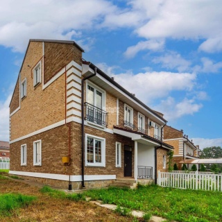 Объявление Дом, 130м2, 3 эт, 3 сот.