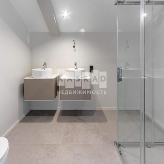 Объявление Дом, 300м2, 2 эт, 7 сот.