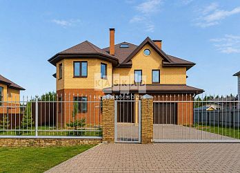 Объявление Дом, 300&nbsp;м&sup2;, 3 эт., 15 сот.