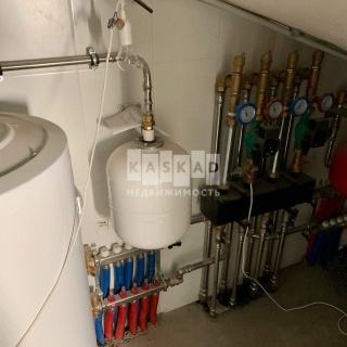 Объявление Дом, 200м2, 3 эт, 3 сот.