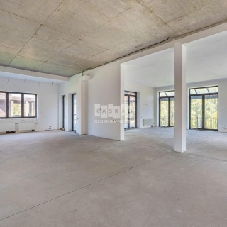 Объявление Дом, 840м2, 2 эт, 43 сот.