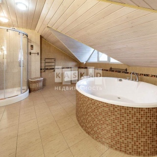 Объявление Дом, 380м2, 4 эт, 8 сот.