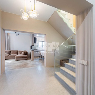 Объявление Дом, 180м2, 2 эт, 6 сот.