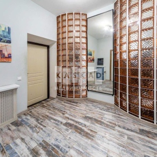 Объявление Дом, 350м2, 3 эт, 10 сот.