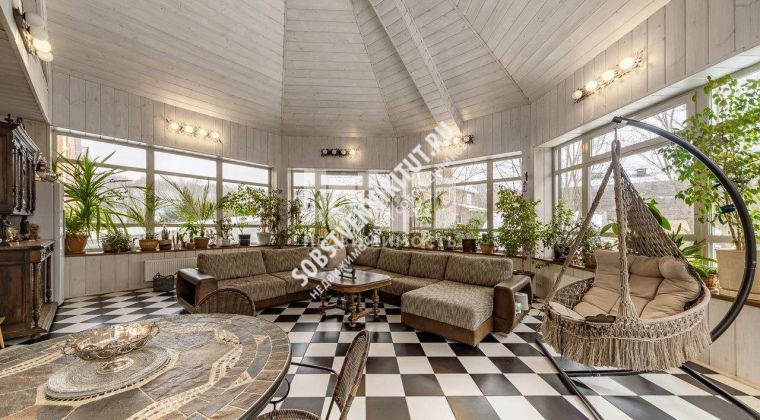 Объявление Дом, 380м2, 4 эт, 8 сот.